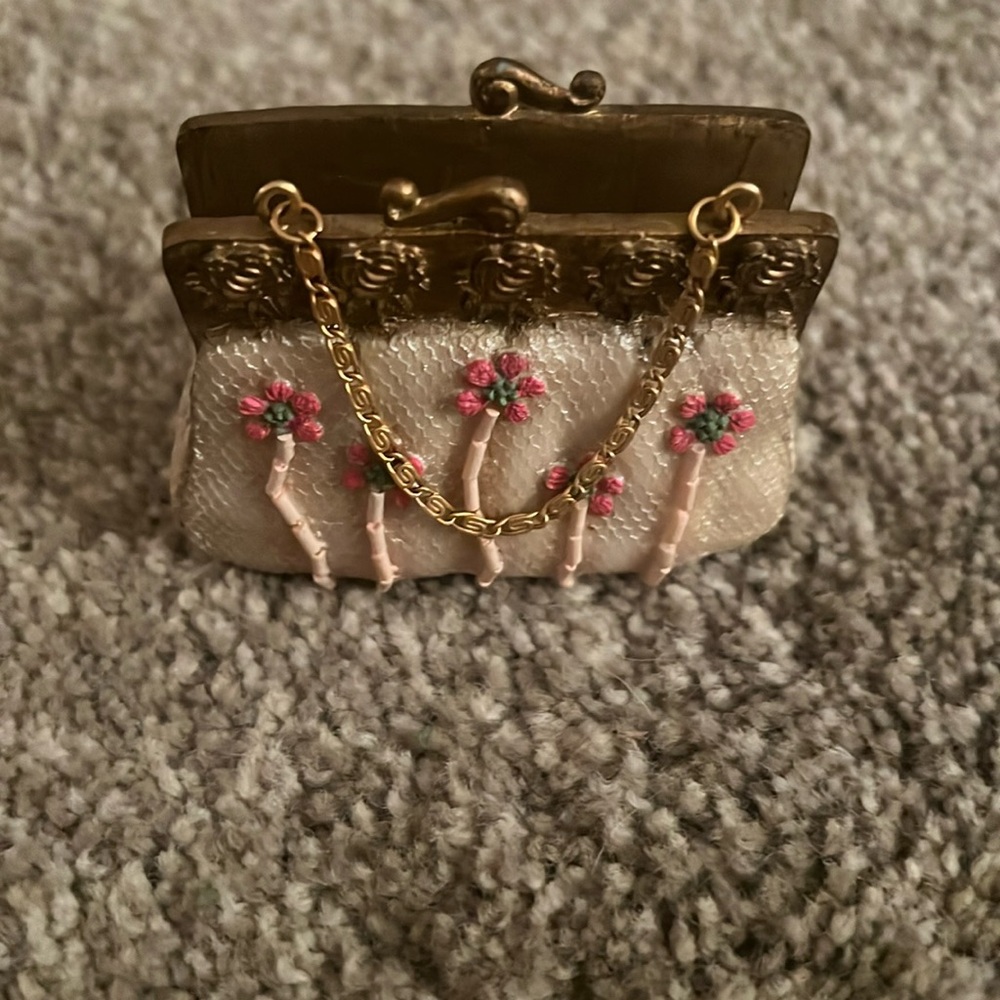Business card holder